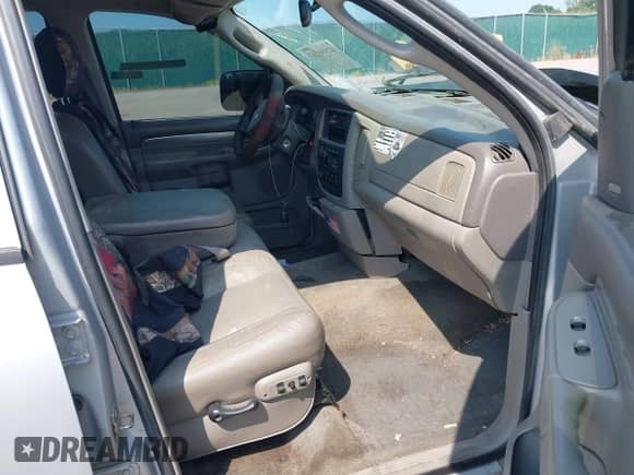 2004 Dodge 1500 SLT with VIN 1D7HU18D24S539854, listed as a IAAI auction lot 42850207 with 232,492 mi miles and . Bid and sale history available at DreamBid. Image 5.