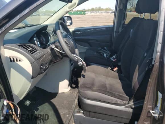 2019 Dodge Grand Caravan SE с VIN 2C4RDGBGXKR783156, выставлен на аукционе Copart как лот 80182805 с пробегом 70 614 миль миль и Списание • Salvage title. История ставок и продаж доступна на DreamBid. Изображение 7.