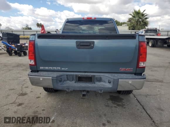 2012 GMC Sierra 1500 SLT z VIN 3GTP1WE02CG284626, wystawiony jako Copart lot #87039765 z przebiegiem 92 441 mil mil oraz Szkoda całkowita • Salvage title. Historia ofert i sprzedaży dostępna na DreamBid. Obrazek 6.
