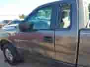 2007 Ford F-150 XL z VIN 1FTRF12277KB41401, wystawiony jako IAAI lot #43178959 z przebiegiem 217 607 mil mil oraz . Historia ofert i sprzedaży dostępna na DreamBid. Obrazek 6.