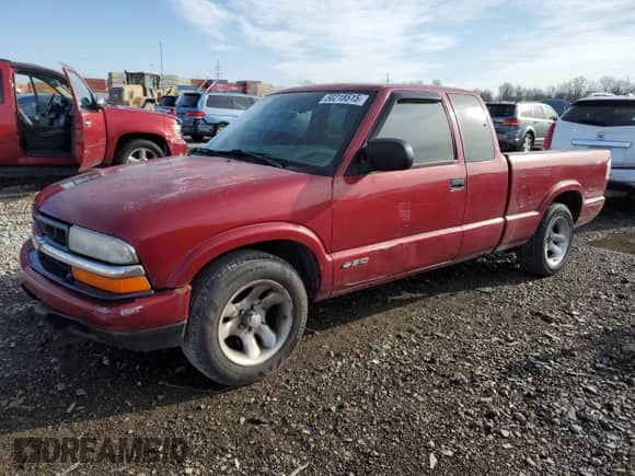 1999 Chevrolet S-10 LS с VIN 1GCCS19X5XK153534, выставлен на аукционе Copart как лот 50218515 с пробегом 195 805 миль миль и Списание • Salvage title. История ставок и продаж доступна на DreamBid. Изображение 1.