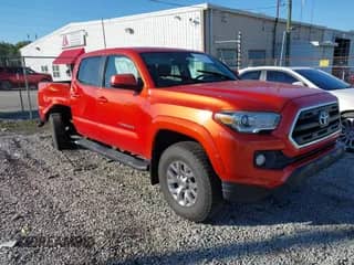 2017 Toyota Tacoma SR5 with VIN 3TMCZ5AN2HM095437, listed as a IAAI auction lot 43326515 with 147,431 mi miles and . Bid and sale history available at DreamBid. Image 1.