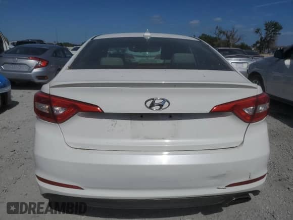 2015 Hyundai Sonata SE с VIN 5NPE24AF2FH109064, выставлен на аукционе Copart как лот 82663885 с пробегом 149 139 миль миль и Чистый • Clean title. История ставок и продаж доступна на DreamBid. Изображение 6.