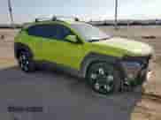 2024 Hyundai Kona SEL с VIN KM8HB3AB8RU180988, выставлен на аукционе Copart как лот 80263345 с пробегом 4 870 миль миль и Списание • Salvage title. История ставок и продаж доступна на DreamBid. Изображение 4.