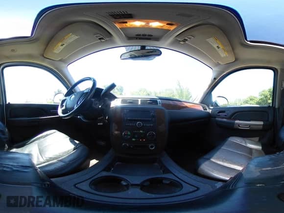 2007 Chevrolet Tahoe LT с VIN 1GNFK13037J282006, выставлен на аукционе IAAI как лот 42640886 с пробегом 216 616 миль миль и . История ставок и продаж доступна на DreamBid. Изображение 19.