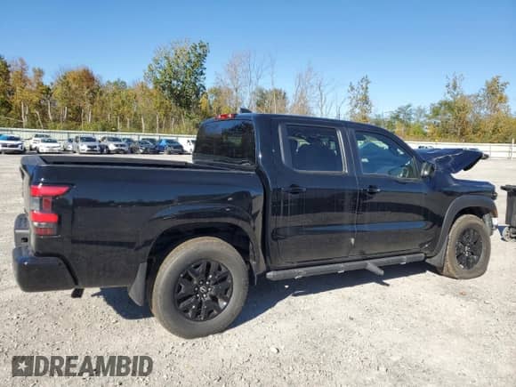 2024 Nissan Frontier Pro-4X z VIN 1N6ED1EKXRN623648, wystawiony jako Copart lot #84794185 z przebiegiem Nie podano mil oraz Nie do naprawy • Non repairable. Historia ofert i sprzedaży dostępna na DreamBid. Obrazek 3.