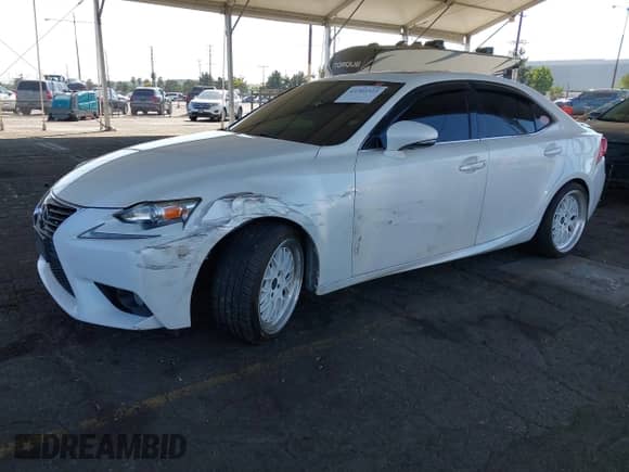 2014 Lexus IS 250 с VIN JTHBF1D2XE5009032, выставлен на аукционе IAAI как лот 43302323 с пробегом 133 947 миль миль и . История ставок и продаж доступна на DreamBid. Изображение 2.