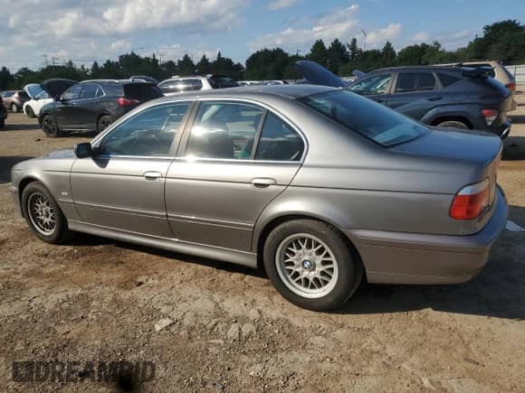 2002 BMW 5 Series 525i с VIN WBADT43442GZ98949, выставлен на аукционе Copart как лот 70149815 с пробегом 126 478 миль миль и Списание • Salvage title. История ставок и продаж доступна на DreamBid. Изображение 2.