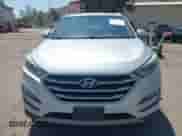 2017 Hyundai Tucson Eco с VIN KM8J3CA27HU444795, выставлен на аукционе IAAI как лот 42615657 с пробегом 139 599 миль миль и . История ставок и продаж доступна на DreamBid. Изображение 6.