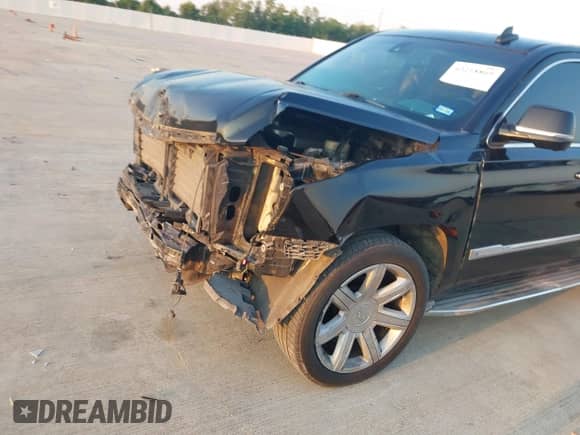 2015 Cadillac Escalade ESV Luxury с VIN 1GYS3SKJ7FR598328, выставлен на аукционе IAAI как лот 43218869 с пробегом 85 879 миль миль и . История ставок и продаж доступна на DreamBid. Изображение 6.