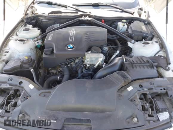 2015 BMW Z4 sDrive28i с VIN WBALL5C57FP557025, выставлен на аукционе IAAI как лот 42567182 с пробегом 84 538 миль миль и . История ставок и продаж доступна на DreamBid. Изображение 10.