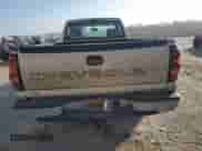 2006 Chevrolet Silverado 1500 LS z VIN 1GCEC14V66Z239551, wystawiony jako Copart lot #80305714 z przebiegiem 104 206 mil mil oraz Szkoda całkowita • Salvage title. Historia ofert i sprzedaży dostępna na DreamBid. Obrazek 6.