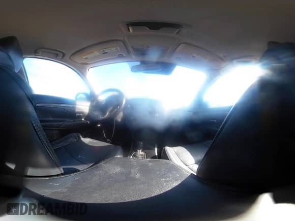 2020 Mitsubishi Outlander SE z VIN JA4AD3A3XLJ000812, wystawiony jako IAAI lot #42288624 z przebiegiem 98 882 mil mil oraz . Historia ofert i sprzedaży dostępna na DreamBid. Obrazek 19.