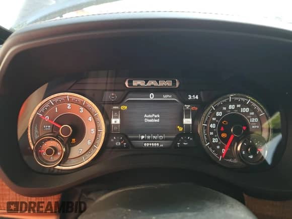 2022 Ram 1500 Longhorn z VIN 1C6SRFKT3NN100720, wystawiony jako Copart lot #65789525 z przebiegiem 21 505 mil mil oraz Szkoda całkowita • Salvage title. Historia ofert i sprzedaży dostępna na DreamBid. Obrazek 9.