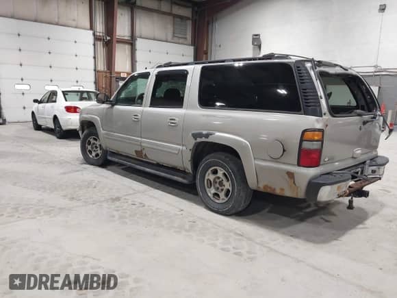2006 Chevrolet Suburban LT z VIN 1GNFK16Z86J176787, wystawiony jako IAAI lot #41983946 z przebiegiem 232 131 mil mil oraz . Historia ofert i sprzedaży dostępna na DreamBid. Obrazek 3.