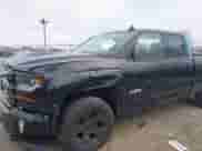 2019 Chevrolet Silverado 1500 LT z VIN 2GCVKPEC8K1230355, wystawiony jako IAAI lot #41124133 z przebiegiem 135 034 mil mil oraz . Historia ofert i sprzedaży dostępna na DreamBid. Obrazek 6.