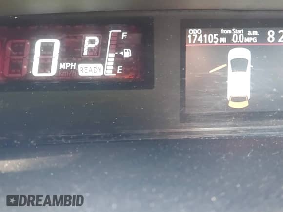 2015 Toyota Prius One z VIN JTDKDTB39F1096378, wystawiony jako IAAI lot #42947064 z przebiegiem 174 105 mil mil oraz . Historia ofert i sprzedaży dostępna na DreamBid. Obrazek 7.