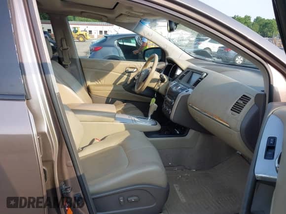 2009 Nissan Murano S with VIN JN8AZ18W19W207813, listed as a IAAI auction lot 42406776 with 283,832 mi miles and . Bid and sale history available at DreamBid. Image 5.