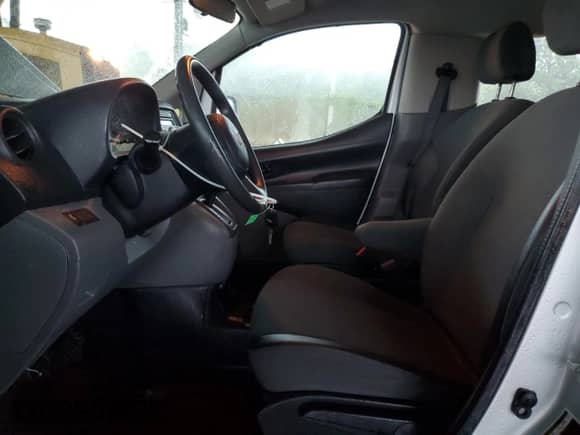 2017 Chevrolet City Express Cargo LS с VIN 3N63M0YN7HK712928, выставлен на аукционе Copart как лот 58961665 с пробегом 77 147 миль миль и Списание • Salvage title. История ставок и продаж доступна на DreamBid. Изображение 7.