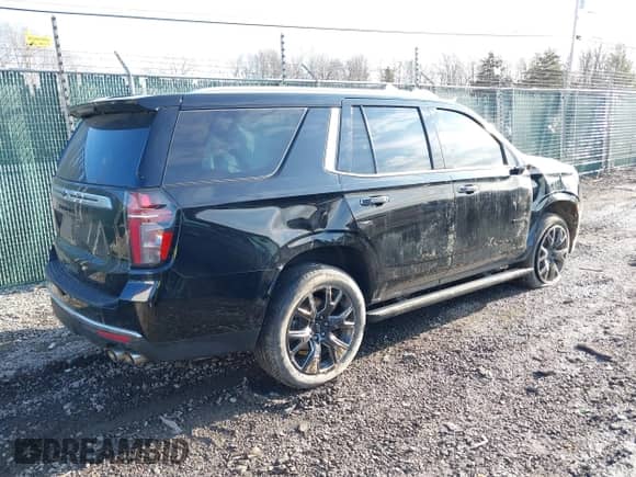 2023 Chevrolet Tahoe Premier z VIN 1GNSKSKD6PR278686, wystawiony jako IAAI lot #41684689 z przebiegiem 41 647 mil mil oraz . Historia ofert i sprzedaży dostępna na DreamBid. Obrazek 4.