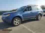2012 Subaru Forester X z VIN JF2SHABCXCH439051, wystawiony jako Copart lot #68190825 z przebiegiem 198 073 mil mil oraz Szkoda całkowita • Salvage title. Historia ofert i sprzedaży dostępna na DreamBid. Obrazek 1.