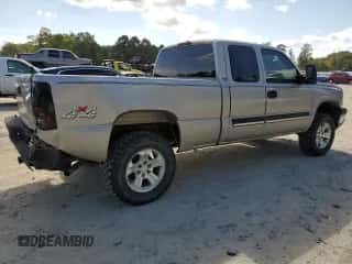 2005 Chevrolet Silverado 1500 LT с VIN 1GCEK19B65E215659, выставлен на аукционе Copart как лот 84930025 с пробегом 117 915 миль миль и Чистый • Clean title. История ставок и продаж доступна на DreamBid. Изображение 3.