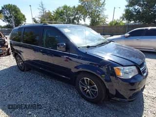 2016 Dodge Grand Caravan SXT with VIN 2C4RDGCG3GR176568, listed as a IAAI auction lot 43221091 with 204,855 mi miles and . Bid and sale history available at DreamBid. Image 1.