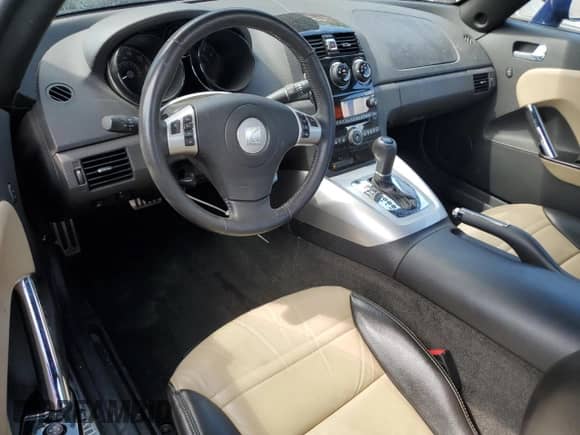 2009 Saturn Sky with VIN 1G8MN35B19Y103192, listed as a Copart auction lot 85303045 with 25,592 mi miles and Salvage title. Bid and sale history available at DreamBid. Image 8.