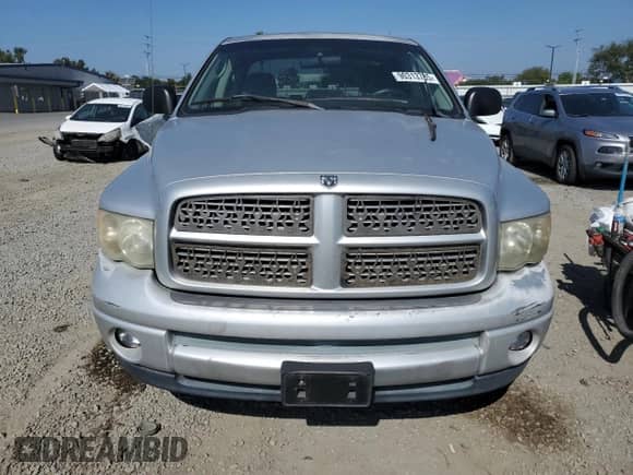 2003 Dodge 1500 ST z VIN 1D7HA18Z93J522655, wystawiony jako Copart lot #90313735 z przebiegiem 113 219 mil mil oraz Czysty tytuł • Clean title. Historia ofert i sprzedaży dostępna na DreamBid. Obrazek 5.