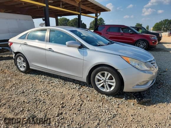 2013 Hyundai Sonata GLS z VIN 5NPEB4ACXDH784180, wystawiony jako Copart lot #81438145 z przebiegiem 203 514 mil mil oraz Szkoda całkowita • Salvage title. Historia ofert i sprzedaży dostępna na DreamBid. Obrazek 4.