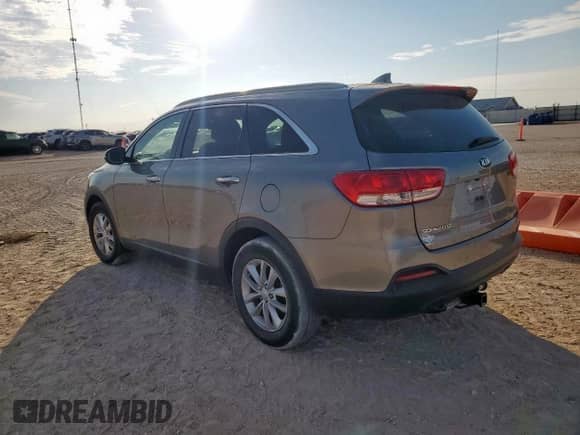 2017 Kia Sorento LX with VIN 5XYPG4A3XHG247588, listed as a Copart auction lot 82357395 with Not provided miles and Clean title. Bid and sale history available at DreamBid. Image 2.