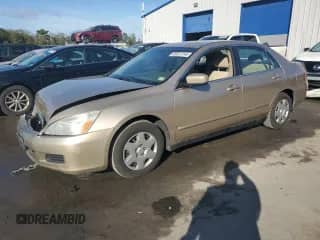 2007 Honda Accord LX with VIN 1HGCM56447A147551, listed as a Copart auction lot 85527245 with 187,219 mi miles and Clean title. Bid and sale history available at DreamBid. Image 1.