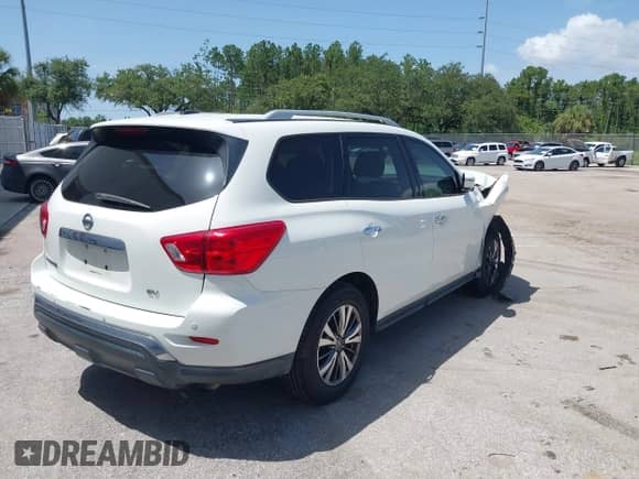 2017 Nissan Pathfinder SL with VIN 5N1DR2MN8HC652928, listed as a IAAI auction lot 42627483 with 169,108 mi miles and . Bid and sale history available at DreamBid. Image 4.