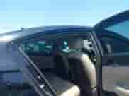 2017 Hyundai Elantra SE z VIN 5NPD84LF7HH113993, wystawiony jako IAAI lot #42429007 z przebiegiem 130 464 mil mil oraz . Historia ofert i sprzedaży dostępna na DreamBid. Obrazek 8.