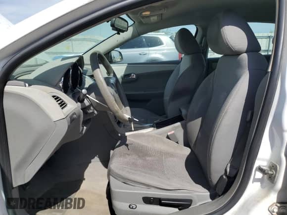 2012 Chevrolet Malibu 1FL z VIN 1G1ZA5E01CF395987, wystawiony jako Copart lot #85281045 z przebiegiem 162 823 mil mil oraz Szkoda całkowita • Salvage title. Historia ofert i sprzedaży dostępna na DreamBid. Obrazek 7.