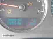 2009 Chevrolet Suburban LTZ z VIN 1GNFK36379R281088, wystawiony jako IAAI lot #42833740 z przebiegiem 220 921 mil mil oraz . Historia ofert i sprzedaży dostępna na DreamBid. Obrazek 15.