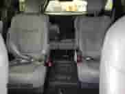 2025 Toyota Sienna XLE z VIN 5TDYRKECXSS232550, wystawiony jako Copart lot #80086495 z przebiegiem 23 661 mil mil oraz Czysty tytuł • Clean title. Historia ofert i sprzedaży dostępna na DreamBid. Obrazek 10.