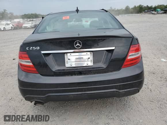 2014 Mercedes-Benz C 250 Sport with VIN WDDGF4HB7EG250768, listed as a Copart auction lot 84007365 with 77,293 mi miles and Clean title. Bid and sale history available at DreamBid. Image 6.