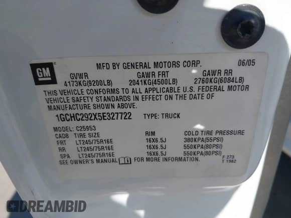 2005 Chevrolet Silverado 2500HD LS с VIN 1GCHC292X5E327722, выставлен на аукционе IAAI как лот 43139356 с пробегом Не указан миль и . История ставок и продаж доступна на DreamBid. Изображение 9.