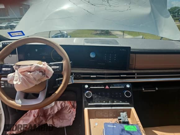 2024 Hyundai Santa Fe Limited с VIN 5NMP4DGL8RH034940, выставлен на аукционе Copart как лот 52002855 с пробегом 14 040 миль миль и Чистый • Clean title. История ставок и продаж доступна на DreamBid. Изображение 9.