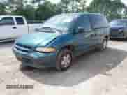 2000 Dodge Caravan with VIN 2B4FP25B8YR708751, listed as a IAAI auction lot 42471041 with 200,820 mi miles and . Bid and sale history available at DreamBid. Image 2.