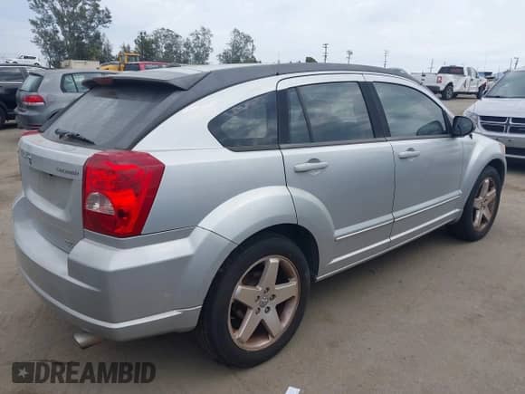 2009 Dodge Caliber R/T с VIN 1B3HB78B19D135779, выставлен на аукционе IAAI как лот 42410327 с пробегом 182 862 миль миль и . История ставок и продаж доступна на DreamBid. Изображение 4.
