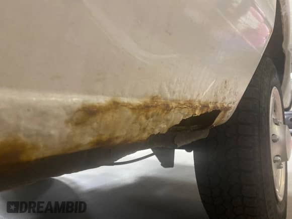 2013 Ford Econoline Cargo Commercial z VIN 1FTNS1EW0DDA17592, wystawiony jako IAAI lot #43589759 z przebiegiem 93 410 mil mil oraz . Historia ofert i sprzedaży dostępna na DreamBid. Obrazek 16.