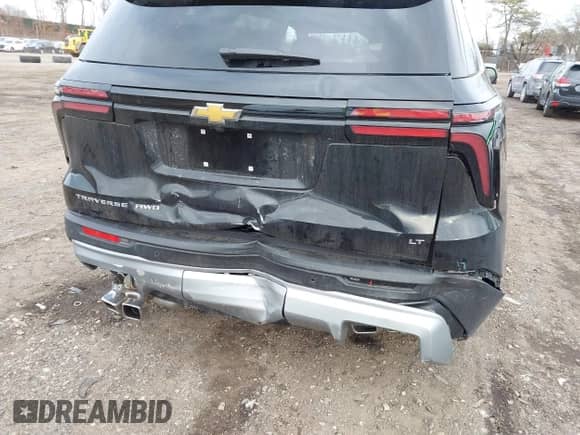 2024 Chevrolet Traverse AWD LT с VIN 1GNEVGKS3RJ207561, выставлен на аукционе IAAI как лот 41619878 с пробегом 3 776 миль миль и . История ставок и продаж доступна на DreamBid. Изображение 6.