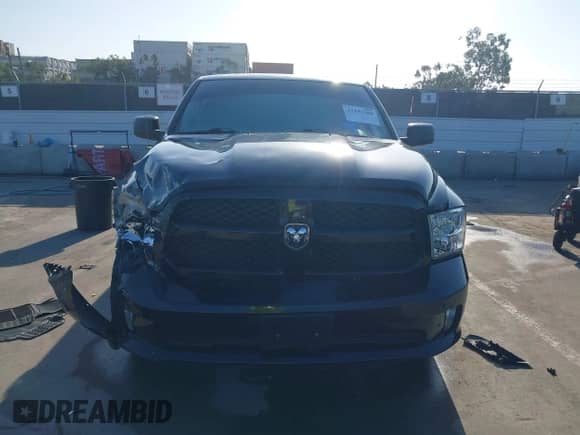 2019 Ram 1500 Tradesman z VIN 1C6RR6FT1KS572551, wystawiony jako IAAI lot #43142388 z przebiegiem 54 751 mil mil oraz . Historia ofert i sprzedaży dostępna na DreamBid. Obrazek 12.