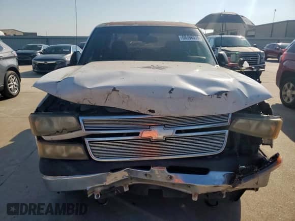 2007 Chevrolet Silverado 1500 LS with VIN 2GCEC13V171128790, listed as a Copart auction lot 68466575 with 312,729 mi miles and Salvage title. Bid and sale history available at DreamBid. Image 5.