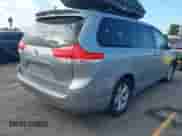 2011 Toyota Sienna LE с VIN 5TDKK3DC7BS102212, выставлен на аукционе IAAI как лот 43401647 с пробегом 150 942 миль миль и . История ставок и продаж доступна на DreamBid. Изображение 4.