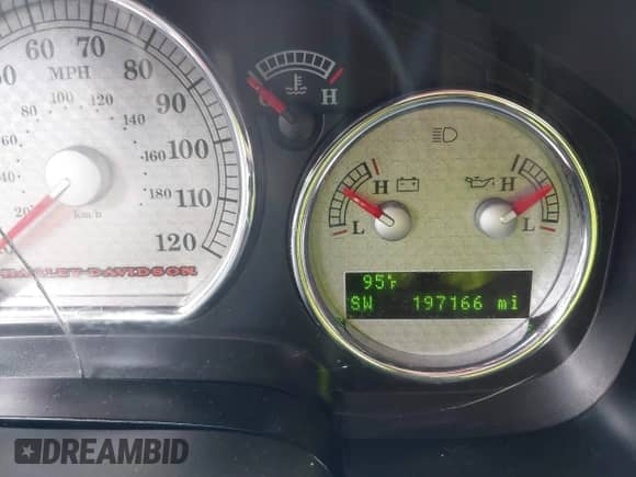 2006 Ford F-150 XLT with VIN 1FTRX12506FA60495, listed as a IAAI auction lot 42969047 with 197,166 mi miles and . Bid and sale history available at DreamBid. Image 7.