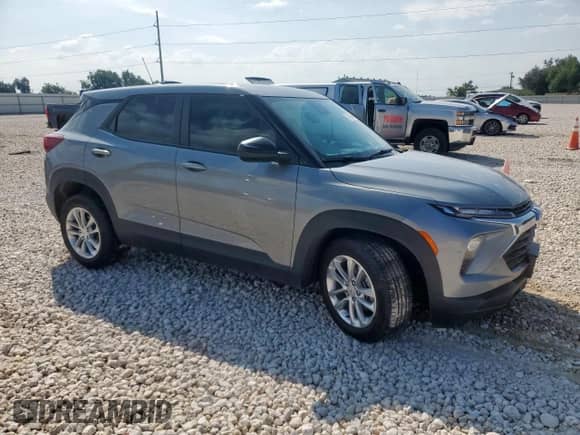 2024 Chevrolet TrailBlazer LS with VIN KL79MMS28RB072175, listed as a Copart auction lot 71410505 with 21,812 mi miles and Salvage title. Bid and sale history available at DreamBid. Image 4.