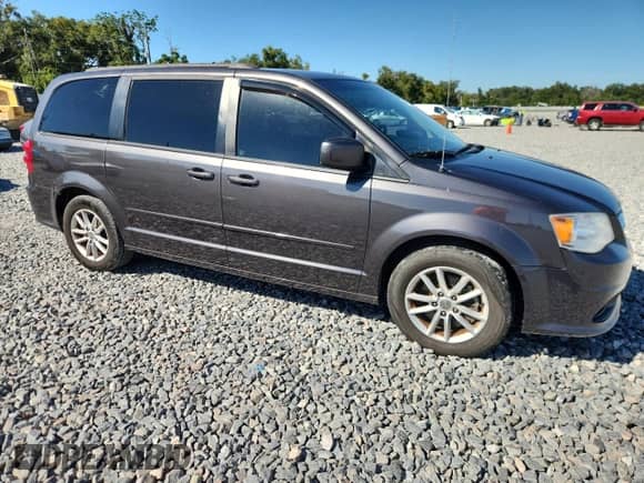 2015 Dodge Grand Caravan SXT z VIN 2C4RDGCG0FR524356, wystawiony jako Copart lot #89446415 z przebiegiem 210 267 mil mil oraz Czysty tytuł • Clean title. Historia ofert i sprzedaży dostępna na DreamBid. Obrazek 4.